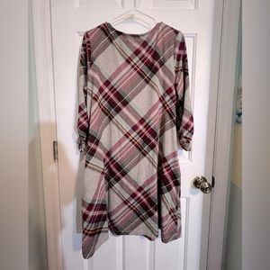 Ladies holiday warm plaid dress, tunic sz Large